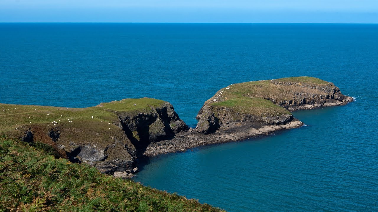 Llangrannog to Ynys Lochtyn West Wales Coast