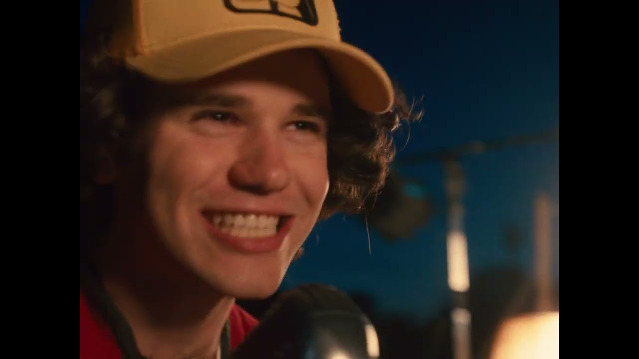 Sam Wilkinson - Hey Mama (live from the farm)