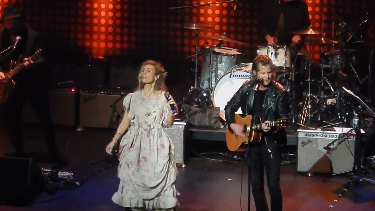 Clare Bowen & Brandon Robert Young Nashville on Tour Sep 23 2023
