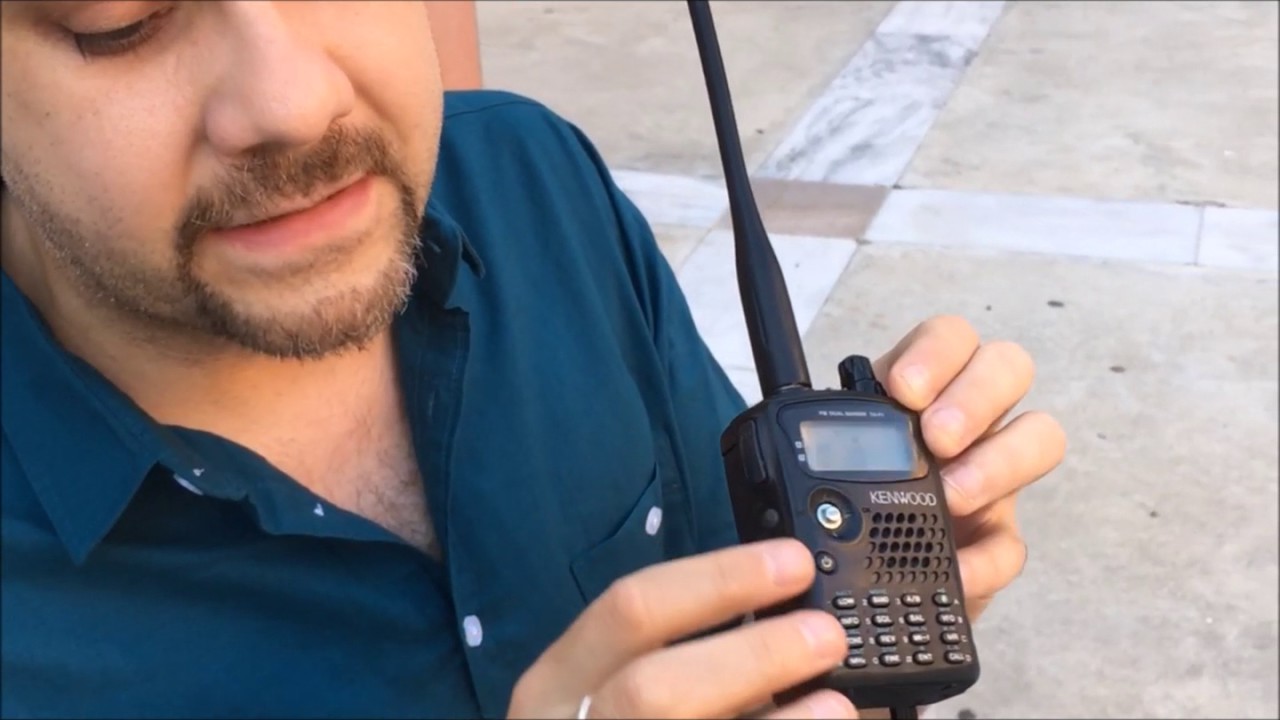 Reseña de accesibilidad del Kenwood Th F7e la importáncia de los beeps