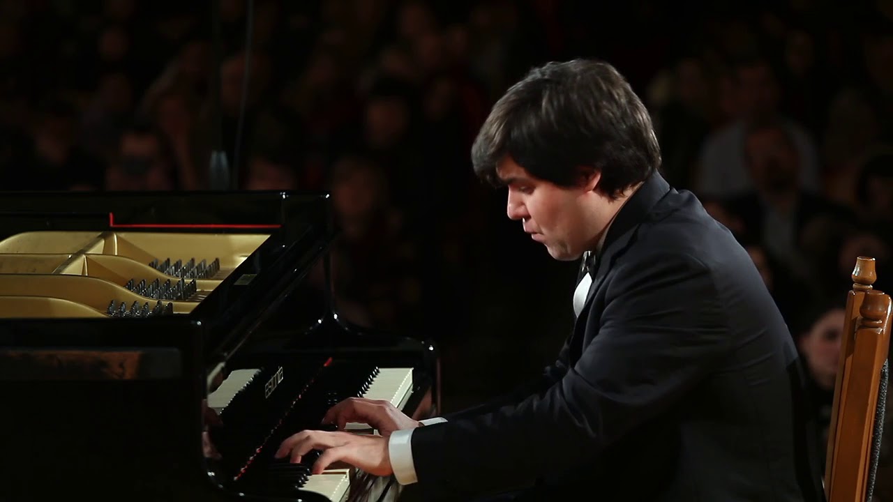 L.van Beethoven - Piano sonata Op. 2 No.2 in A-Major.  Vadym Kholodenko
