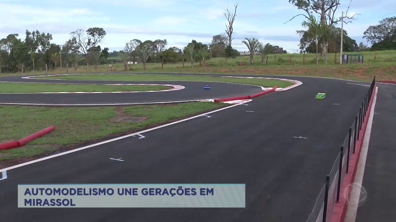 Automodelismo une gera&ccedil;&otilde;es em Mirassol