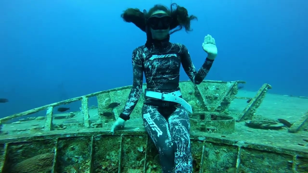 Freediving the Satil with Rotem
