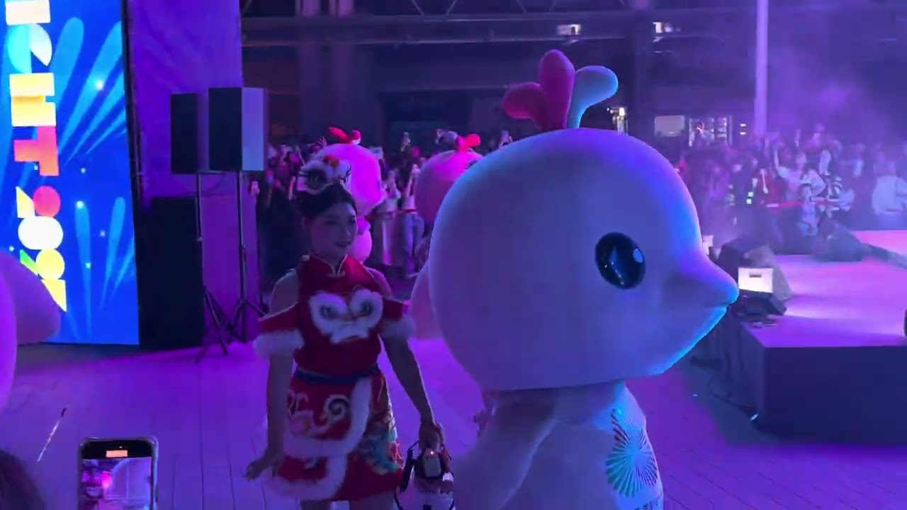 The solo dance of 