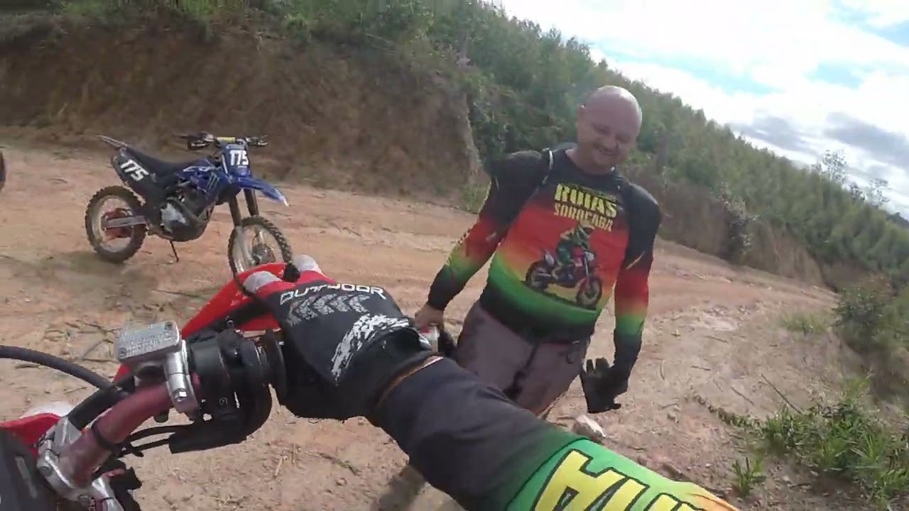 Trilha de Votorantim, eu no descendo e subindo o desafio 