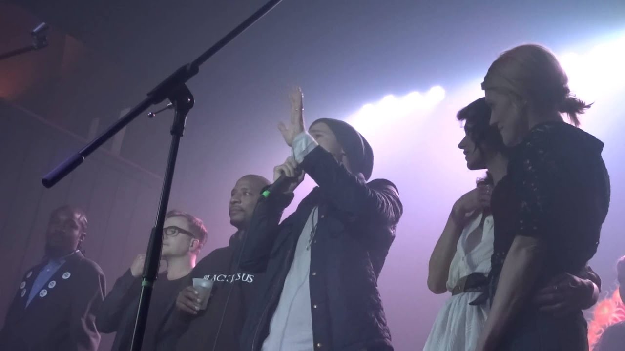 One Tree Hill Cast onstage at Tric Party 3-28-15 EyeCon Return to Tree Hill