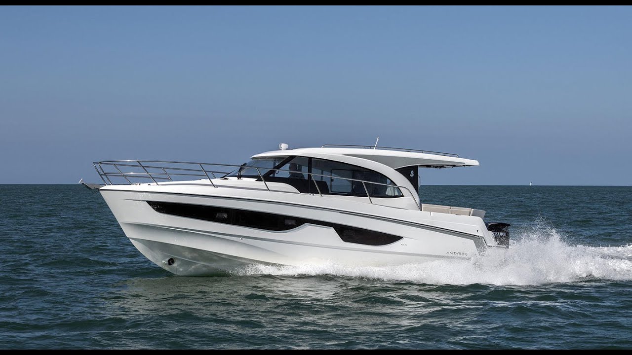 Beneteau Antares 11 with Joystick controls - see the incredible handling with outboard engines.