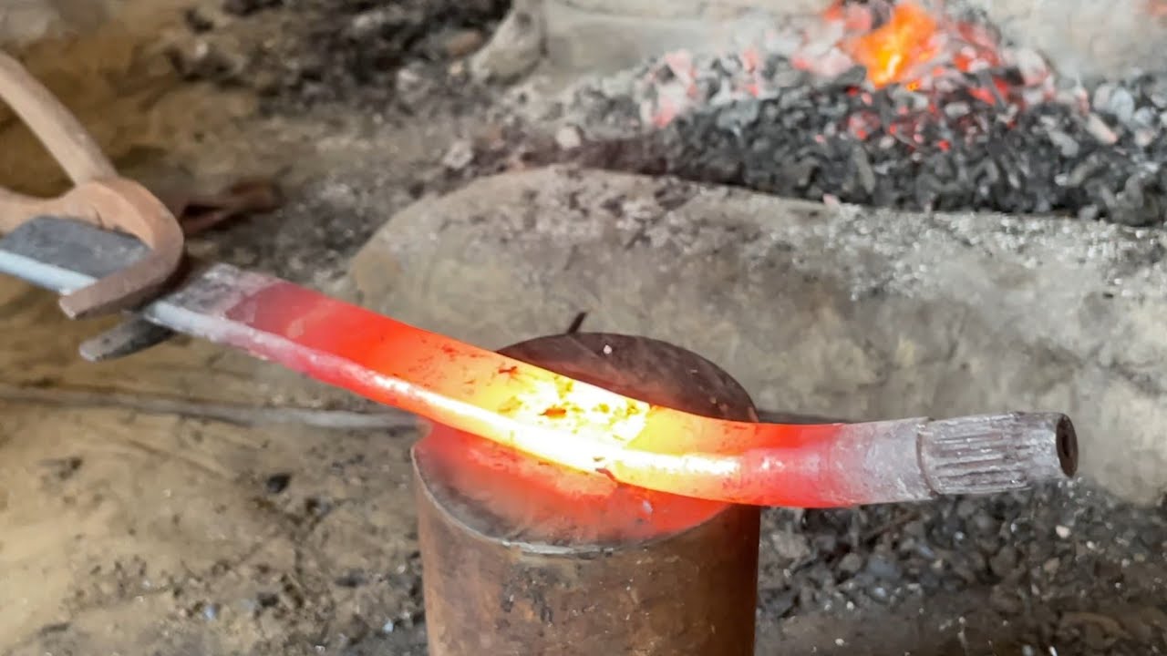Made a Meat Cleaver knife From Car Axle // Blacksmith// #viralvideo #Blacksmith@n.kofficialchannel 