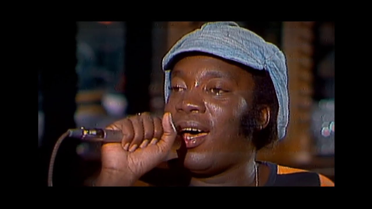 Chico Buarque e Milton Nascimento  - O Que Ser&aacute;