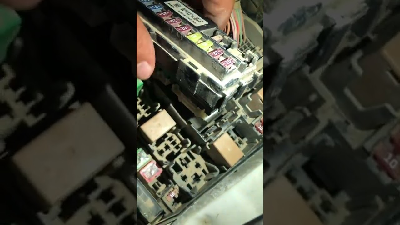 لأصحاب النترا وسيراتو 2013 واعلى ومشكلة استنزاف البطارية وتسريب الكهرباء