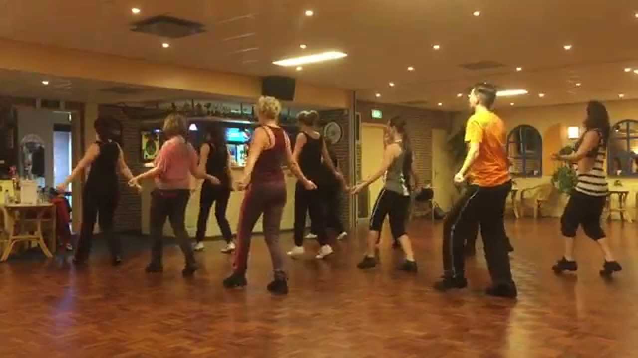 Vamos a la Playa - Zumba Choreography