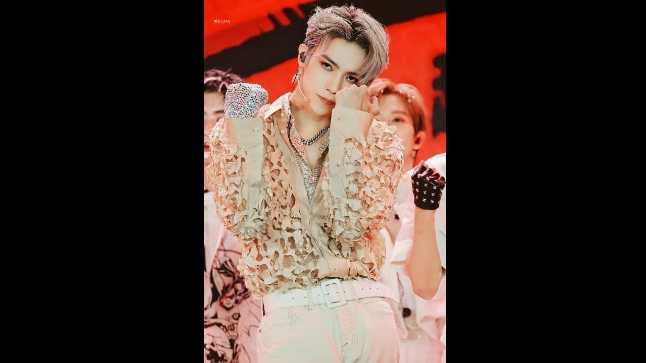 Luo Yizhou IXFORM Kunming Fan Meet Stage 《So Hot》6 Aug 2022 - 罗一舟 IXFORM 昆明粉丝见面会 舞台 《So Hot》20220806