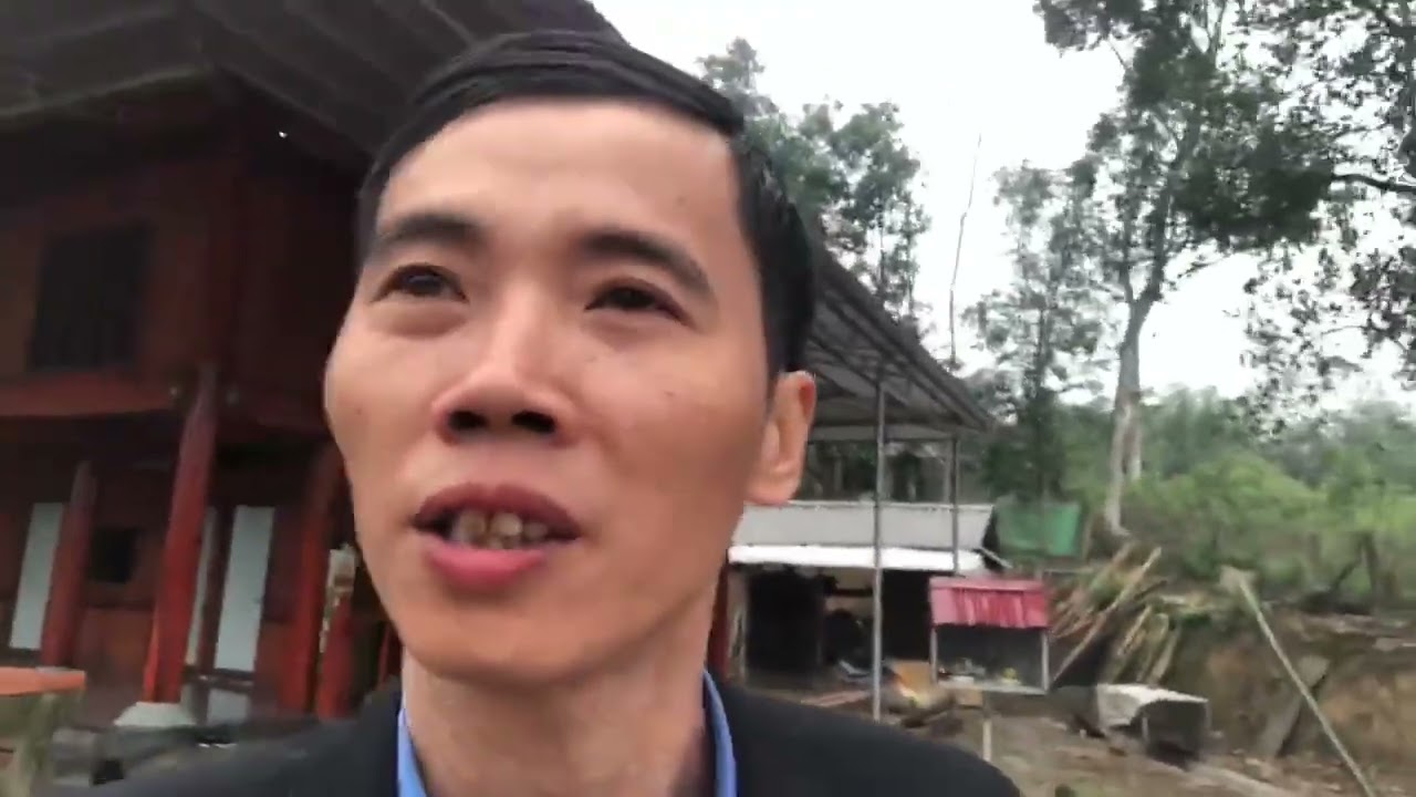 mùng 1 tết hai bố con về ngoại ăn tết
