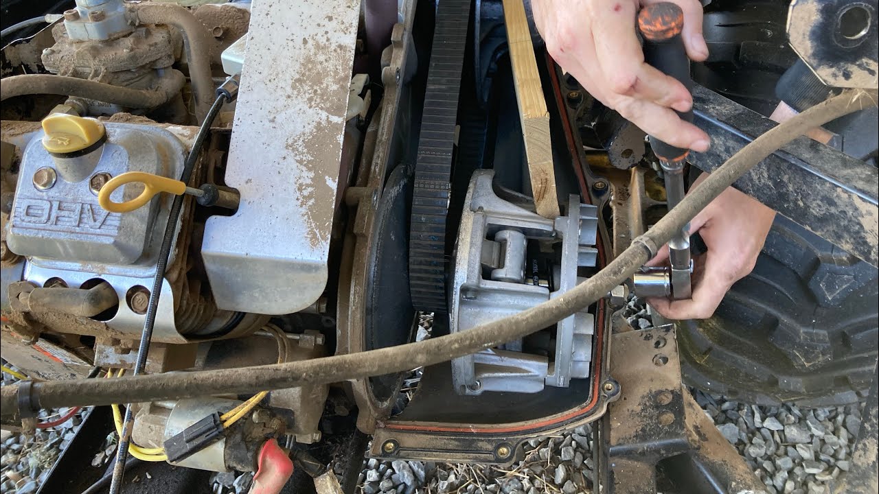 It’s out! Part 2 of 2013 John Deere gator XUV550 engine removal.