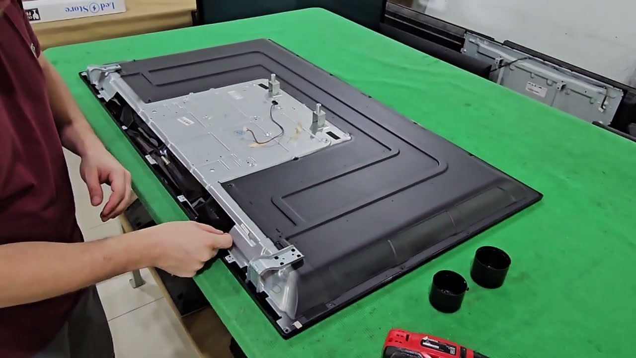 PTV48A12DSGWA SEM IMAGEM - TROCANDO OS LEDS - PASSO A PASSO DE COMO REALIZAR O CONSERTO CORRETO.