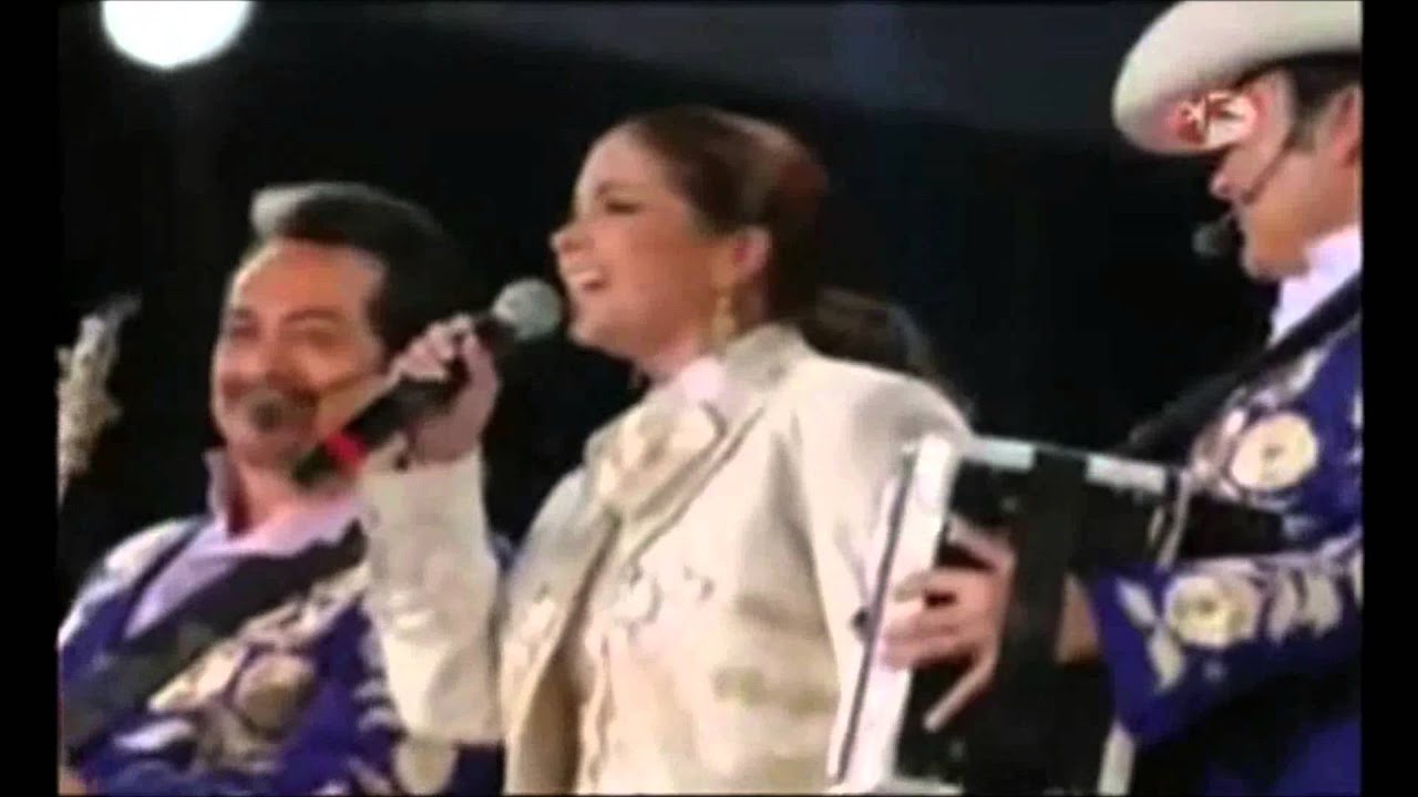 Fernando Colunga  y Lucero , Buenos amigos
