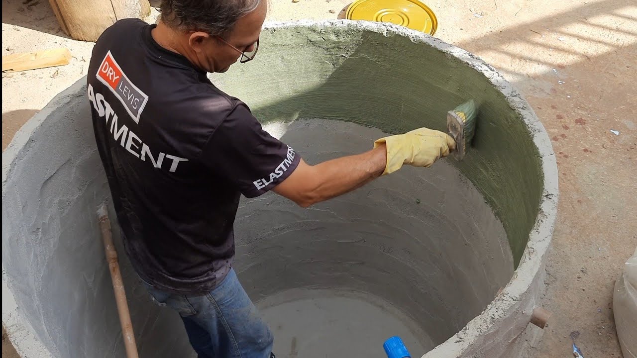 Cisterna feita de ferro cimento.@Escuta o véio