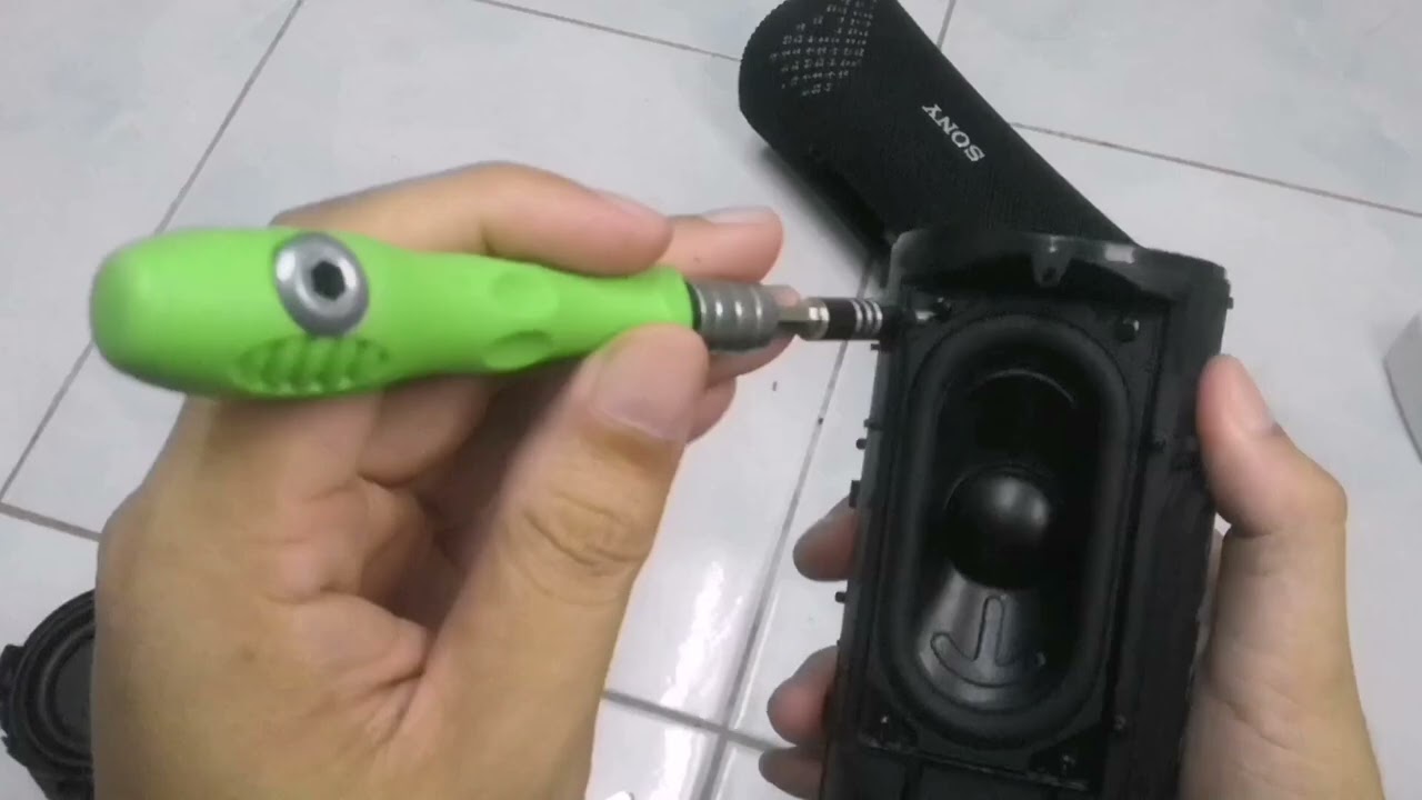 Sony ULT Field 1 (SRS-ULT10) Teardown?