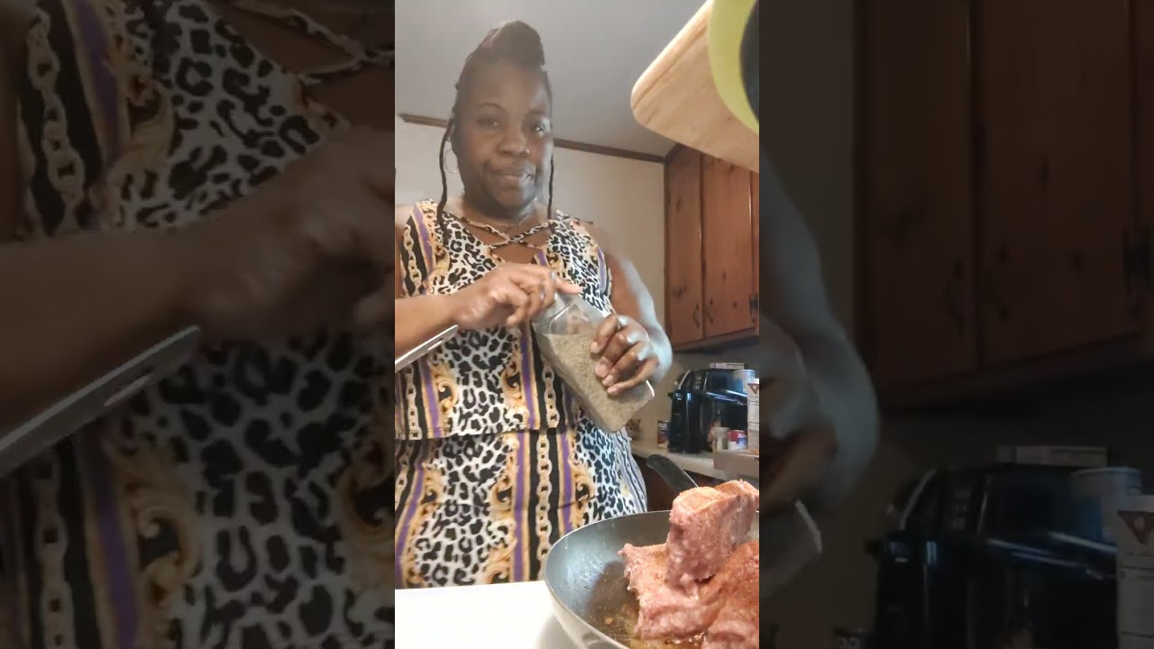 sparkle talks and eats