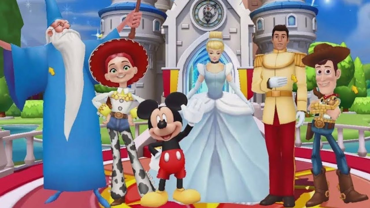 Welcome Cinderella, Prince and cartoon characters ! Disney Magic Kingdom
