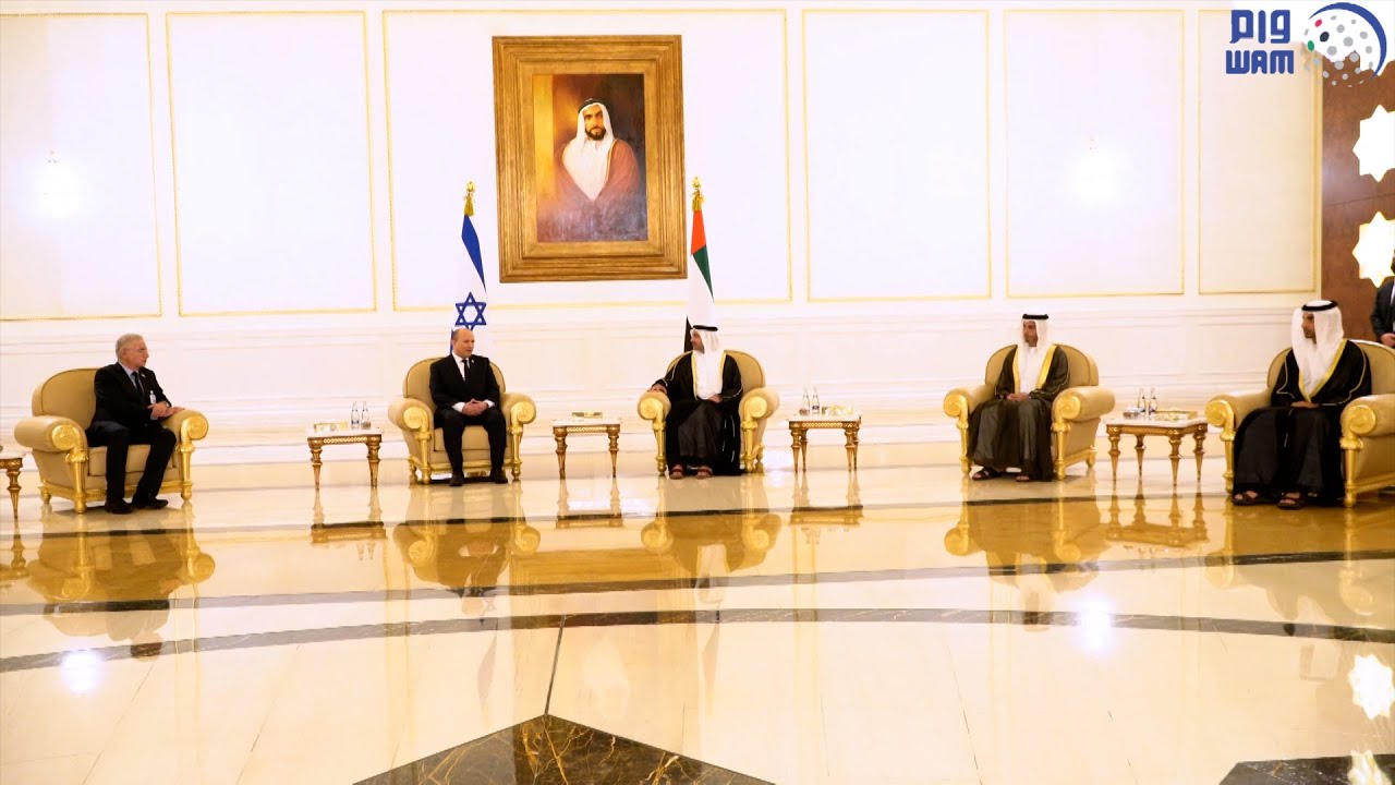 رئيس وزراء إسرائيل يصل البلاد