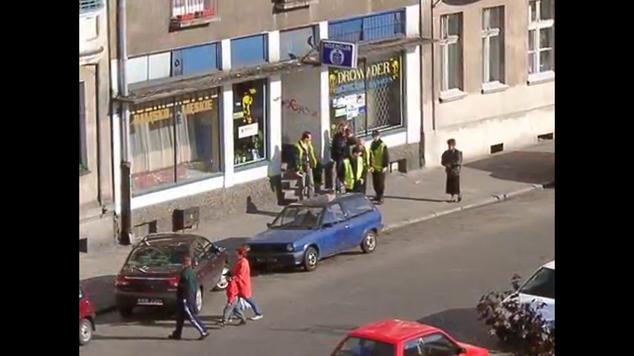 POLICE at the scene of PKO BANK ROBBERY in Poland (2000)