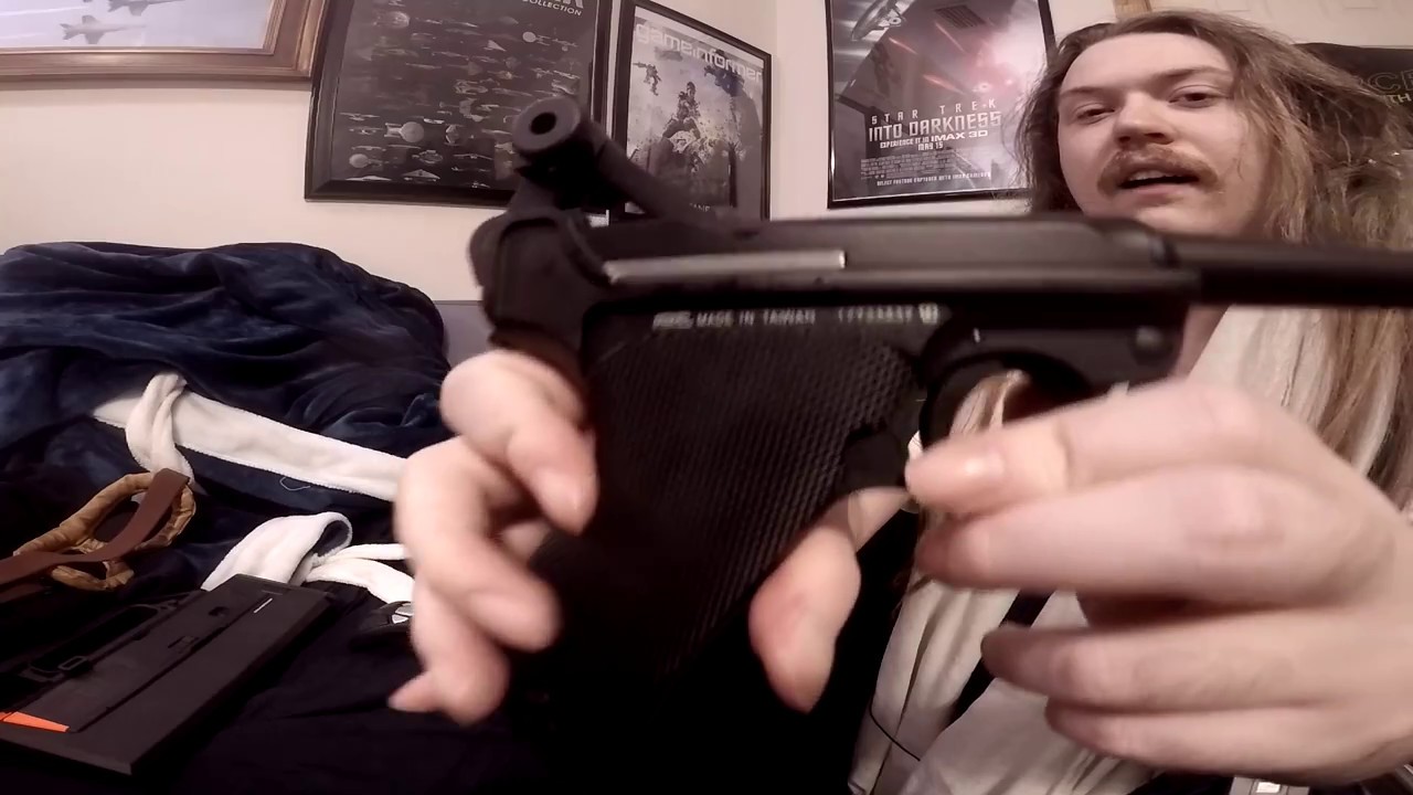 Der999 Unboxes KWC P08 Luger CO2 Powered Airsoft Pistol