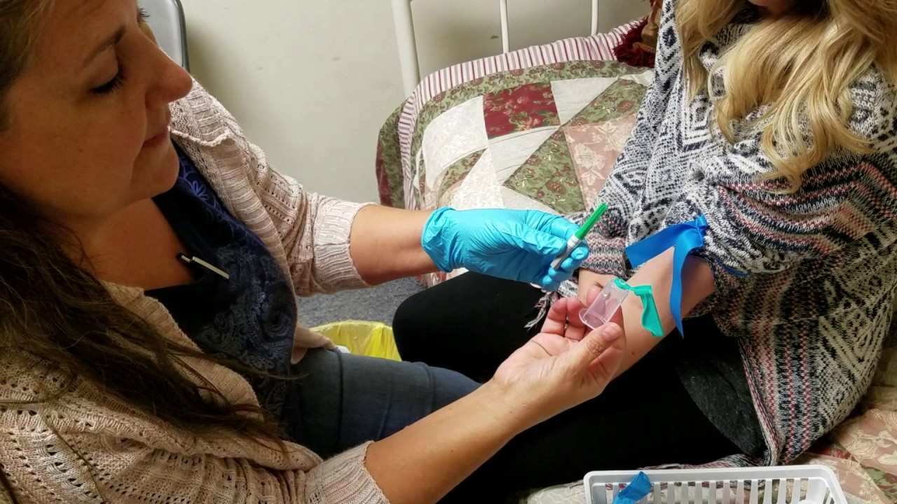 Skill Demonstration: Blood draw with Vacutainer - for student midwives