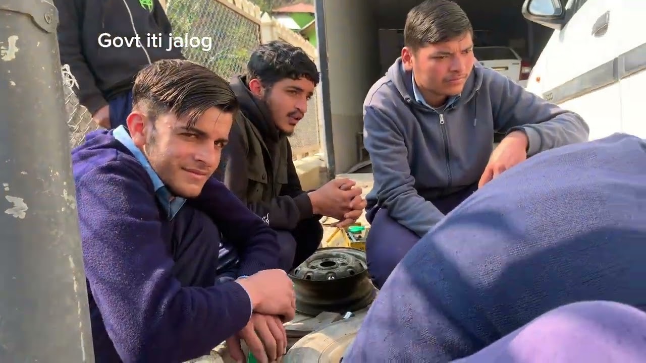 Alto car rear tyer bearing change ❤️ best skill iti jalog students👨‍🔧 #itijalogstudents #mechanical 