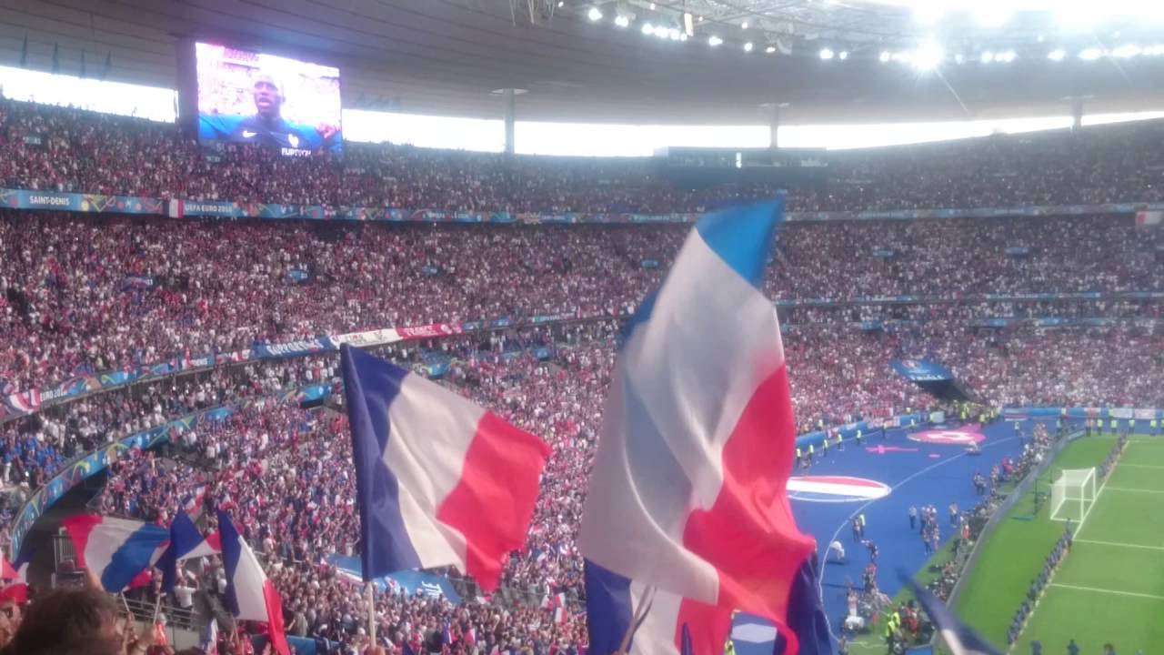 Finale Euro 2016: la Marseillaise & A Portuguesa