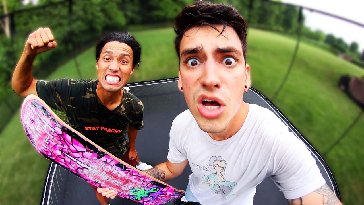 ME VS. PRO SKATER TRAMPOLINE S.K.A.T.E!