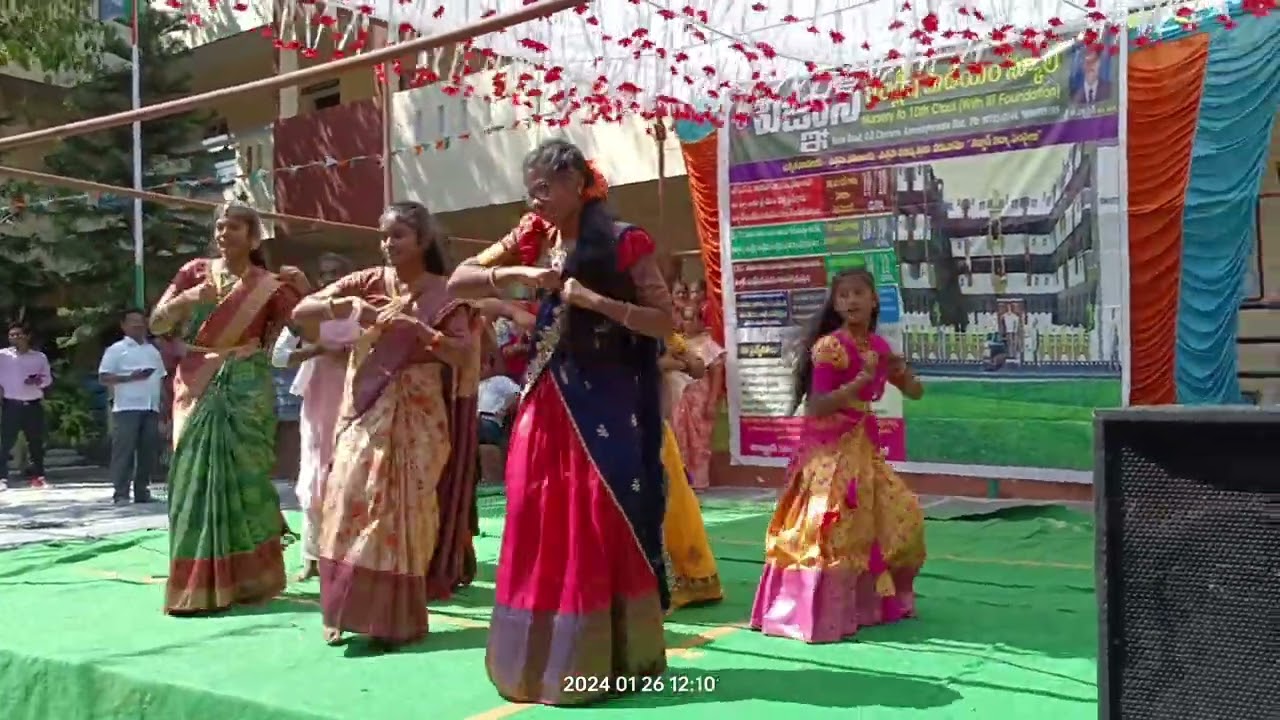 75 Republic day celebrations in vignan EM School 9th class students group Dance part-1