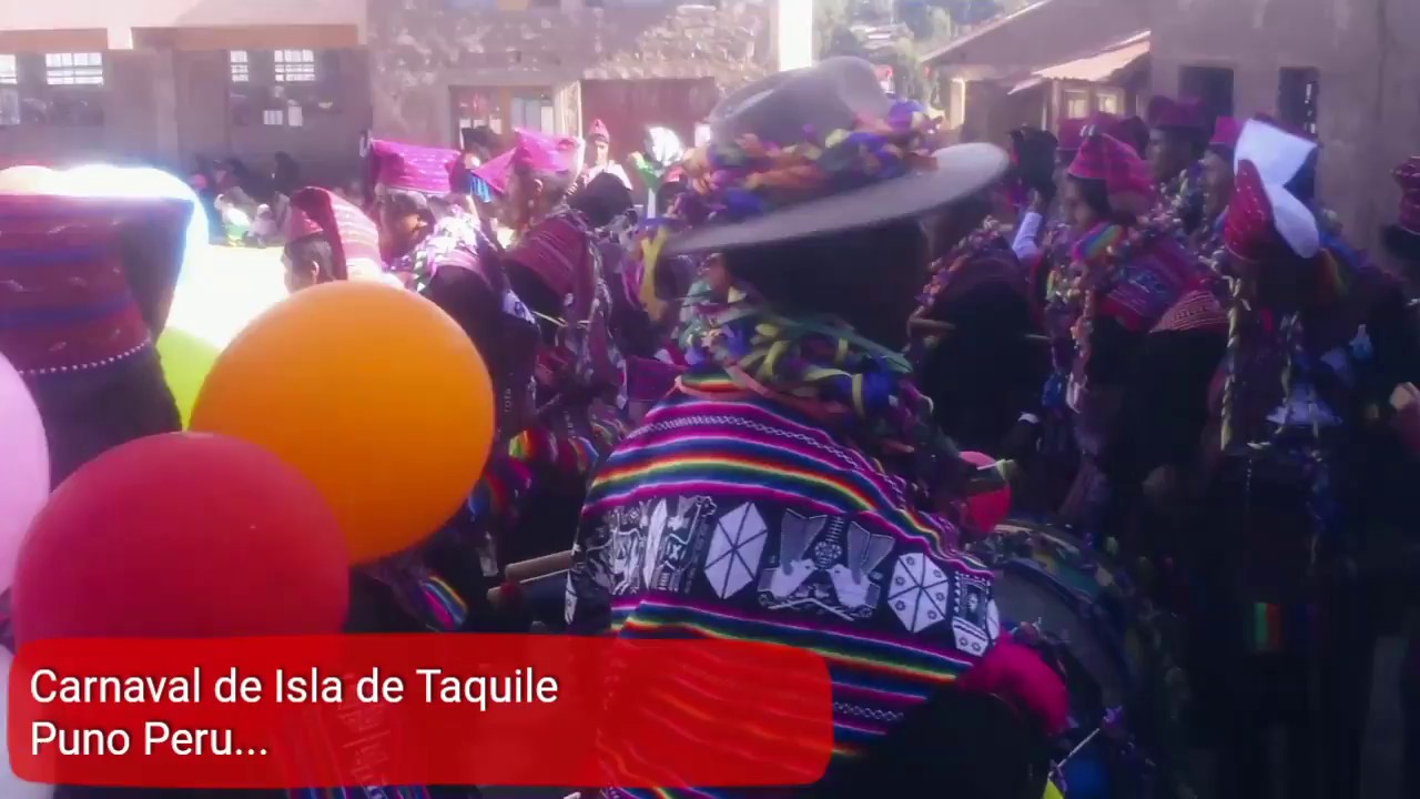 Carnaval de isla de taquile PUNO PERU☆☆☆
