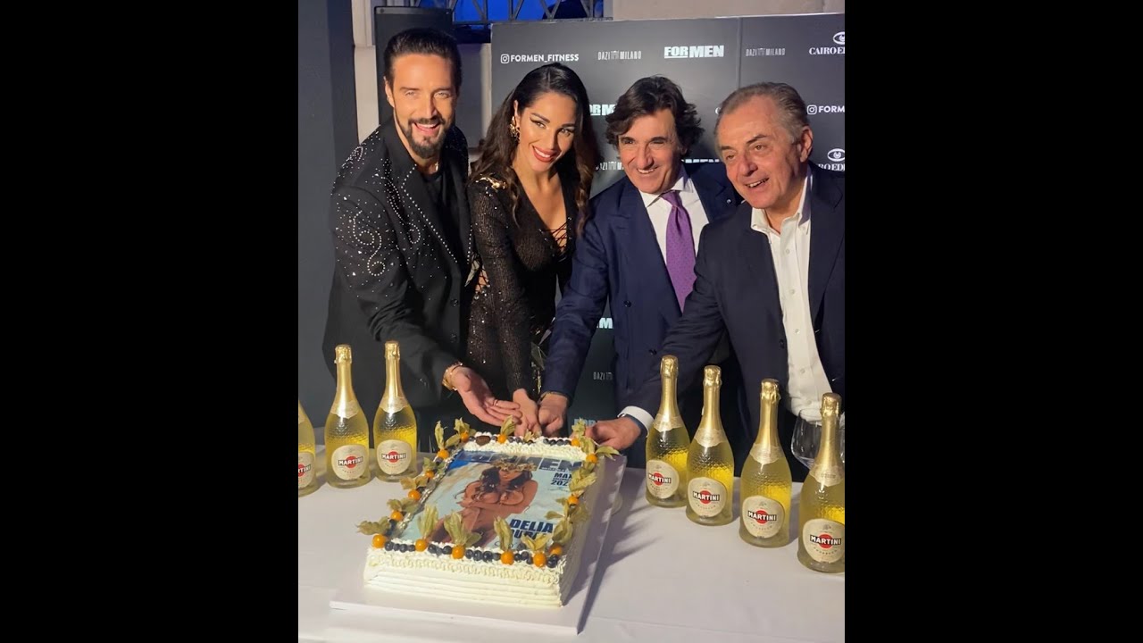 Delia Duran ed Alex Belli presentano il Maxi Calendario 2023 di For Men Magazine ai Dazi di Milano