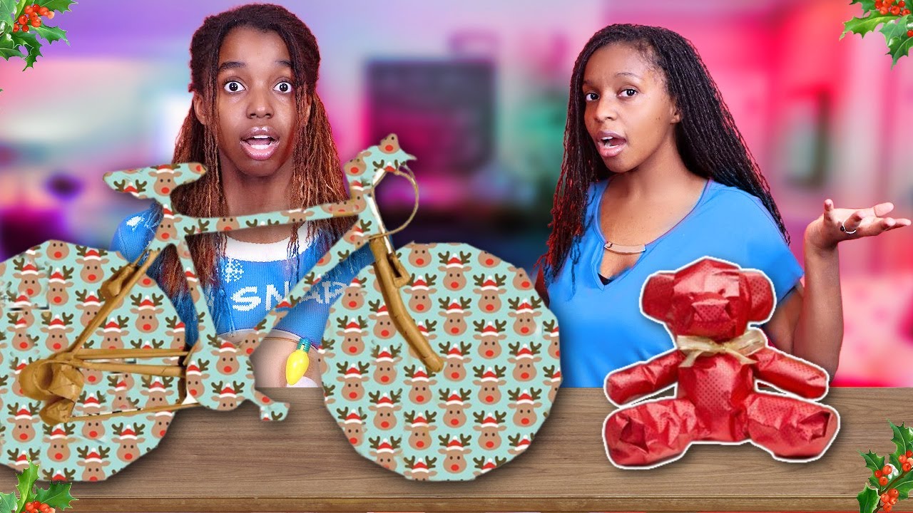 Christmas Gift Wrapping Challenge  - Onyx Kids Vlogmas Day 3