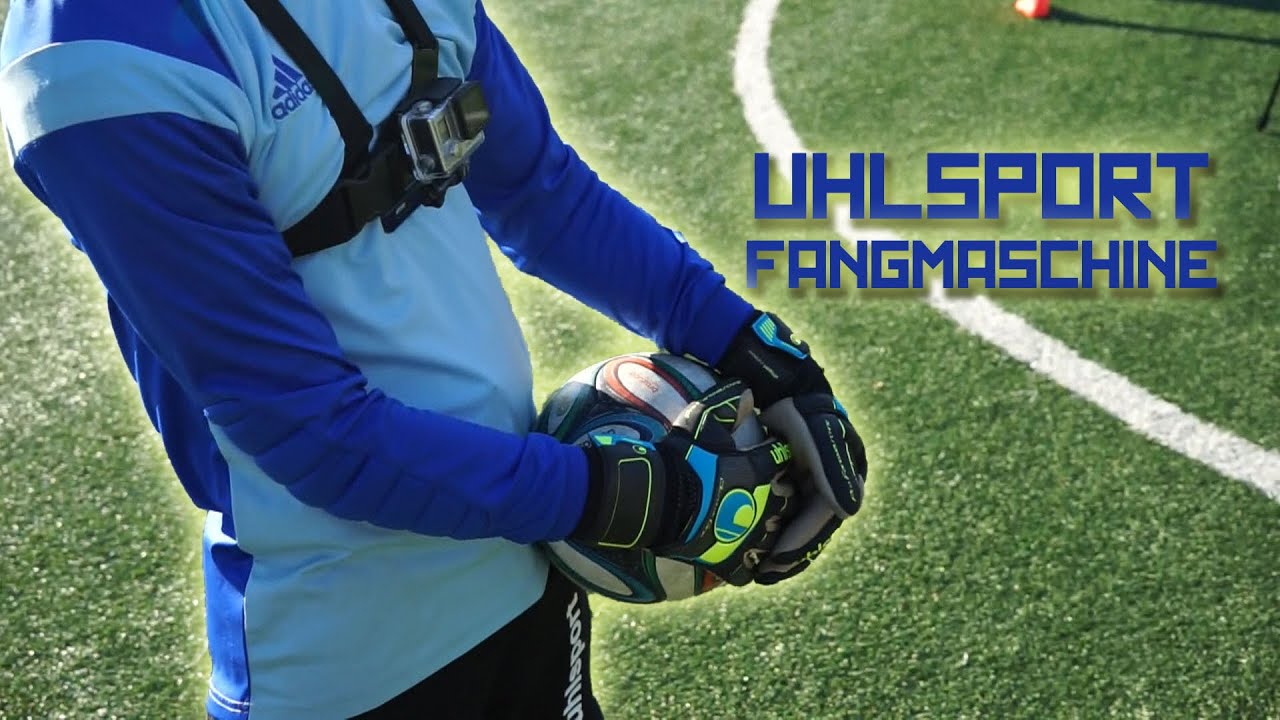Uhlsport Fangmaschine Absolutegrip Test & Review | Professional Goalkeepers Gloves - Ita