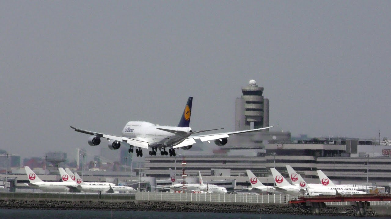 Jumbo Jet (D-ABYR / Boeing 747-830 / Lufthansa / 2016-04-15 12:05 JST / HND)