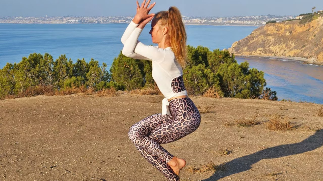 45 min Equipment Free Yogalates Class