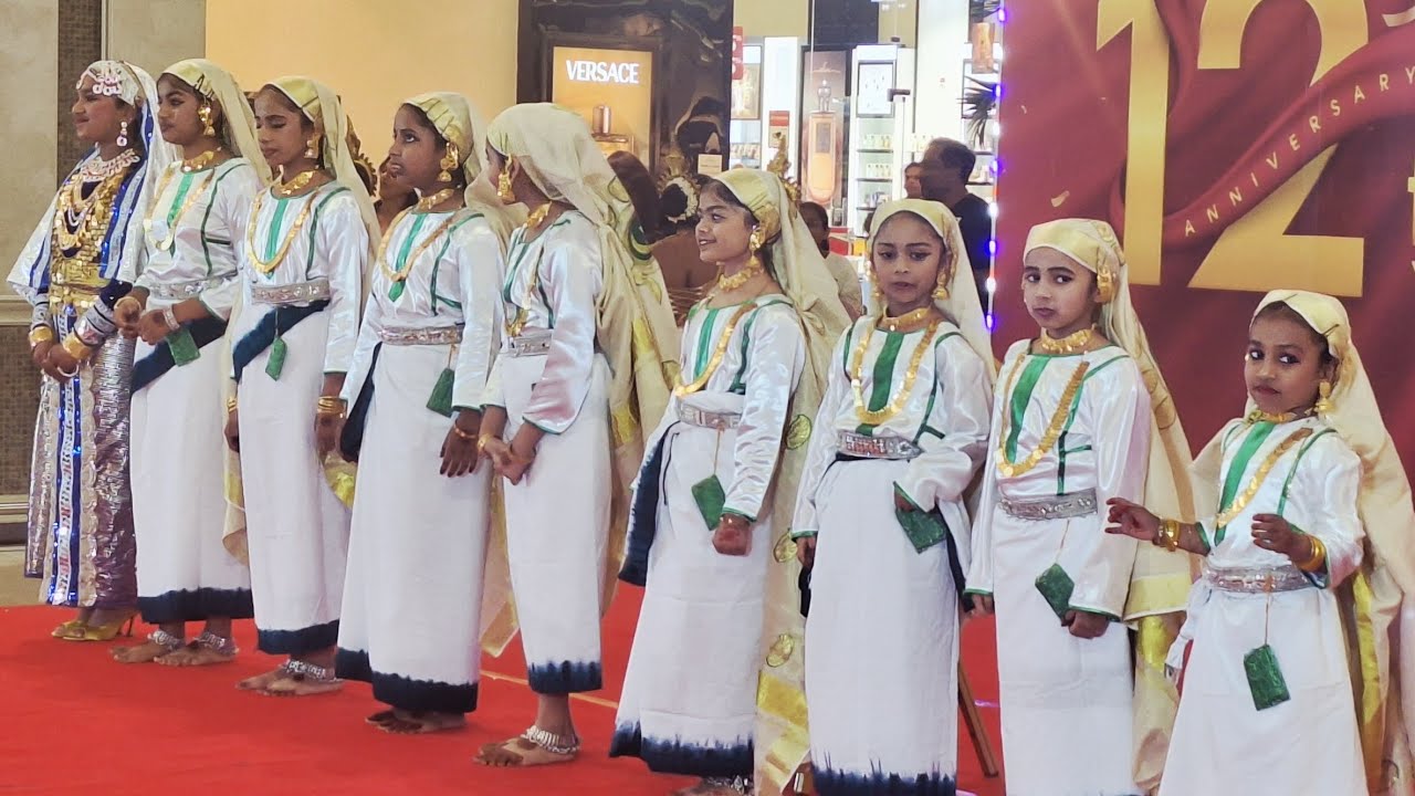 ഒരു അടിപൊളി ഒപ്പന കണ്ടാല്ലോ / oppana al dhannah mall anniversary 