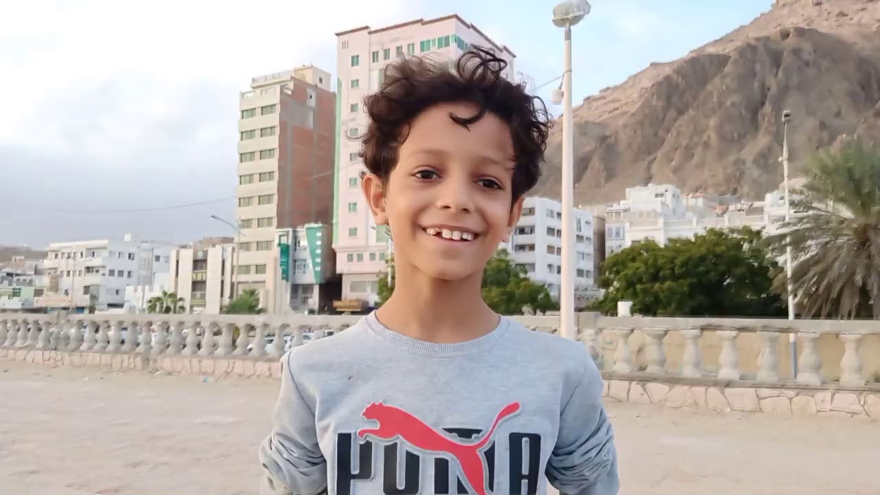 فقرة الشارع حضرموت المكلا سوال ماهي اكثر دولة عربية يحبها الحضارم شاهد ماذا قالوا😂😂