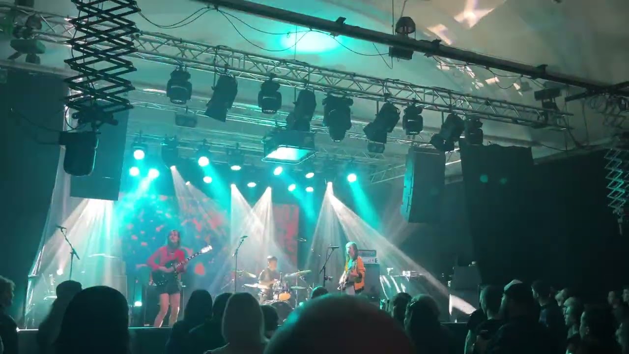 Skyjoggers - Tiivistämö, Helsinki, 18.12.2025 (Part 1)