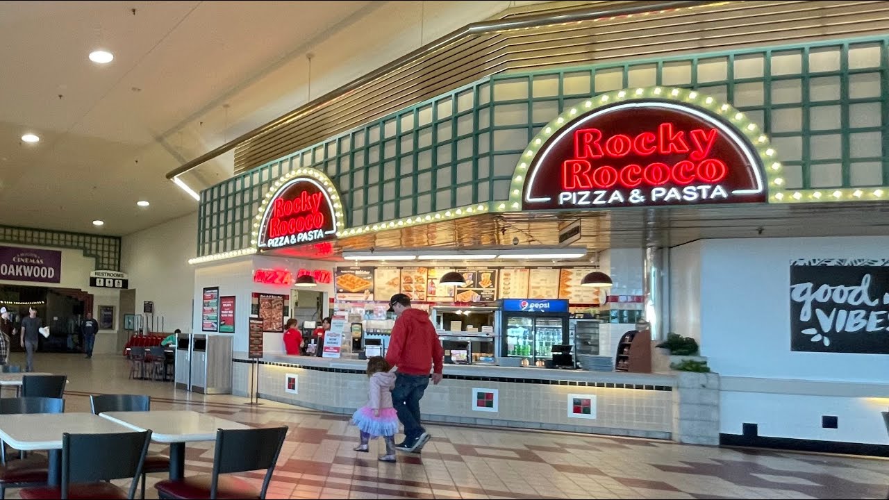 Oakwood Mall (Eau Claire, WI) - alive with a retro 80s food court