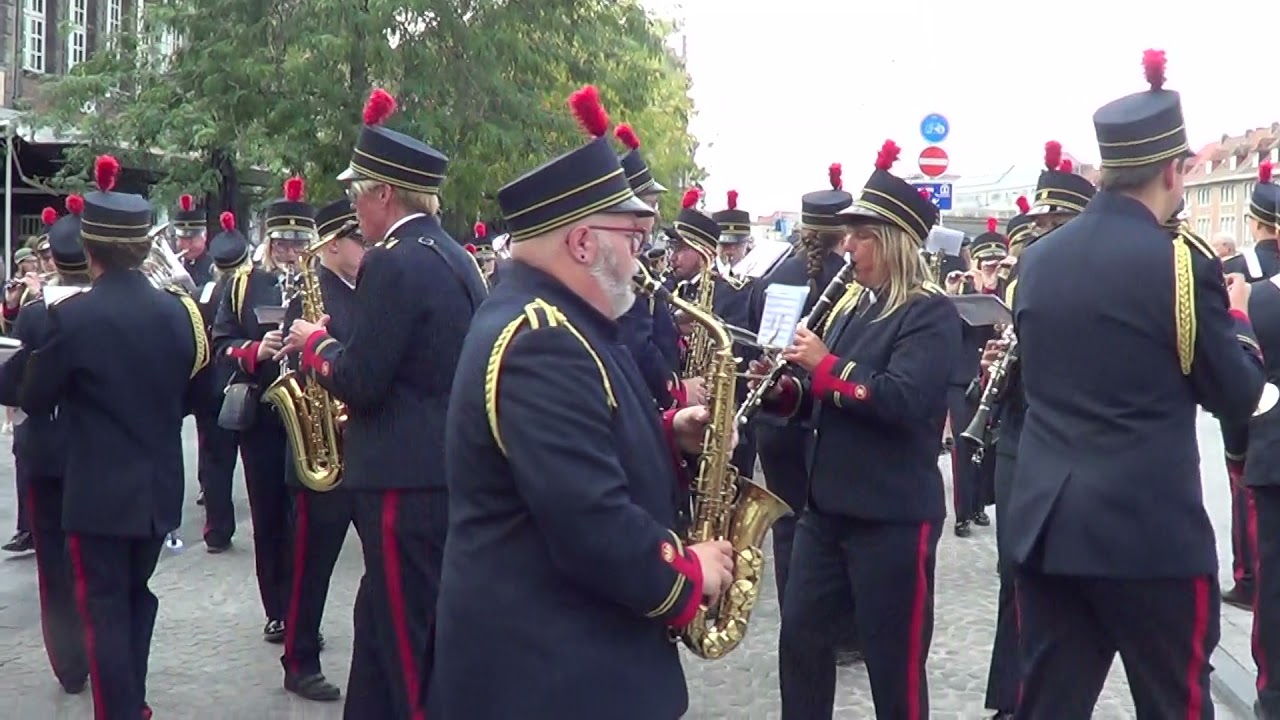 Prager musikanten marsch. 🦵 