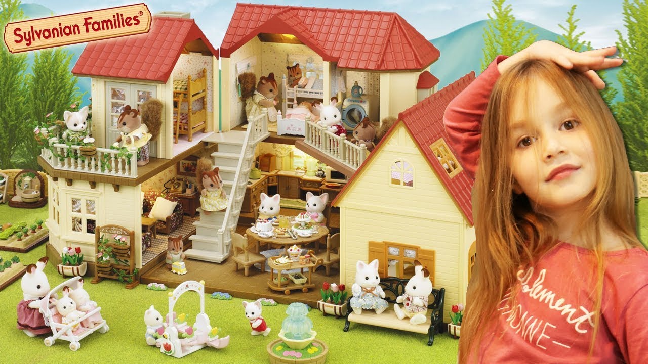 La famille Sylvanian emmenage dans la grande maison tradition éclairée et Cottage ! House Tour !