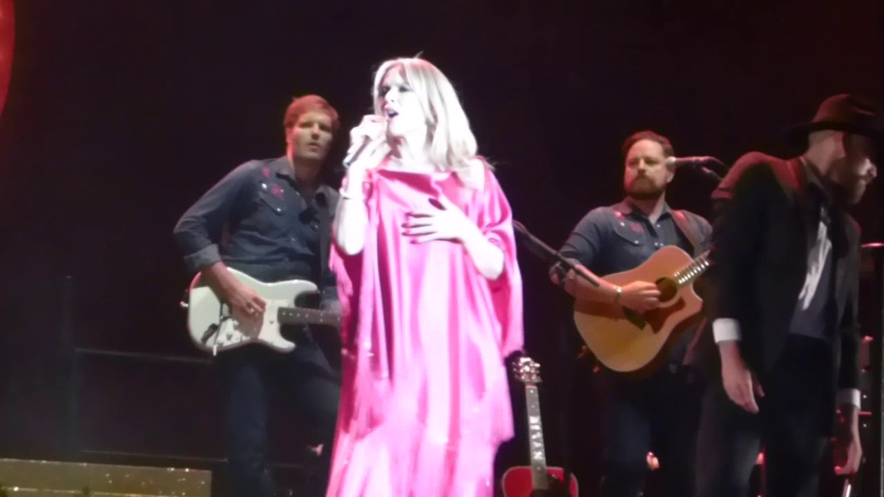 Kylie Minogue - Golden (HD) - Hyde Park - 09.09.18