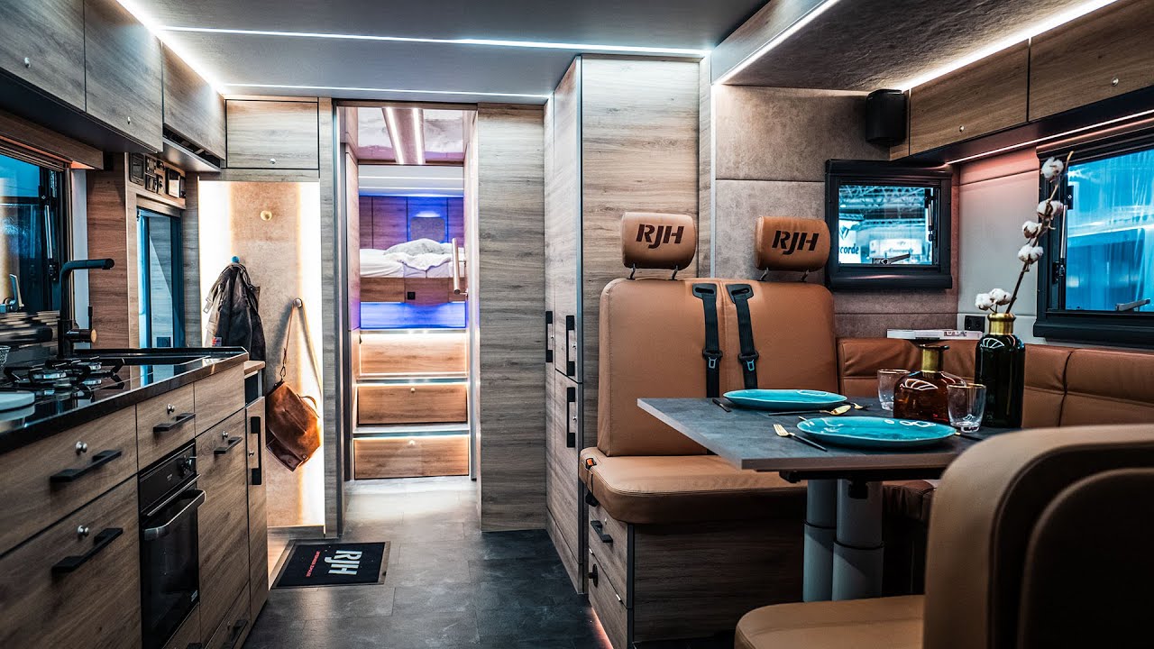 Dieses Wohnmobil begeistert die Besucher auf dem Caravan Salon - RJH Independence