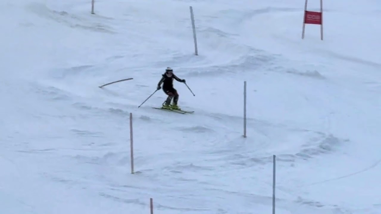 Dag 9 på Jullovsträningen för Sundsvalls ungdomar i U-16 och Fis åkare och grenen slalom 2024-12-29