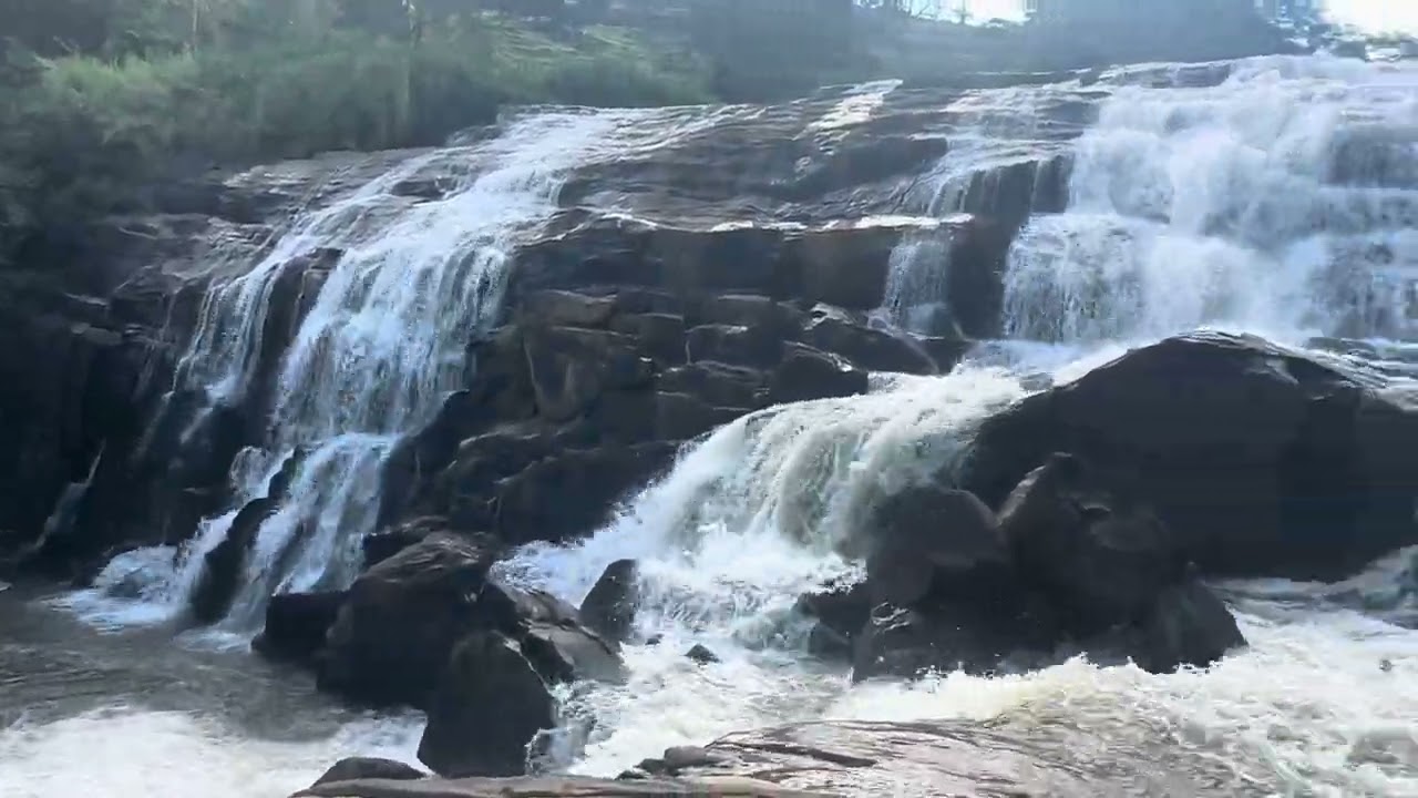 Cachoeira de BICUÍBA, em SÃO FRANCISCO DO GLÓRIA MG.  Nov/2025