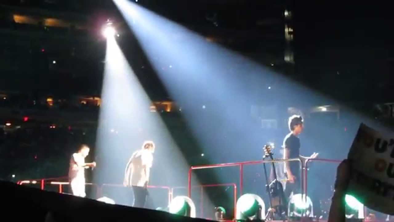 One Direction - Diana @Metlife Stadium, East Rutherford, NJ - August 4, 2014