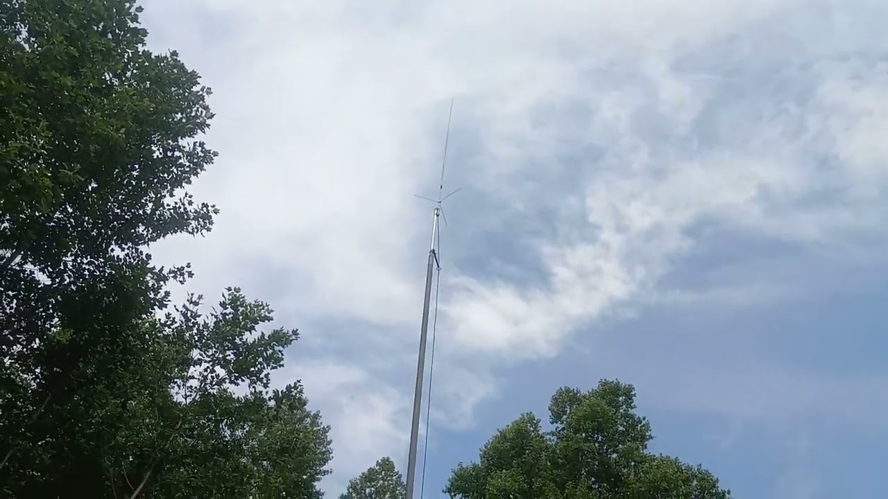 THE  DIAMOND  X 510  IS  ON  TOP  OF  THE  TOWER